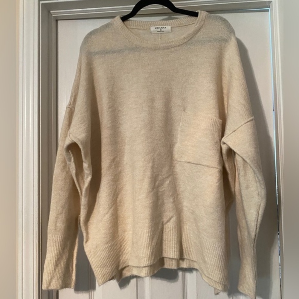 Zenana Super soft sweater size M